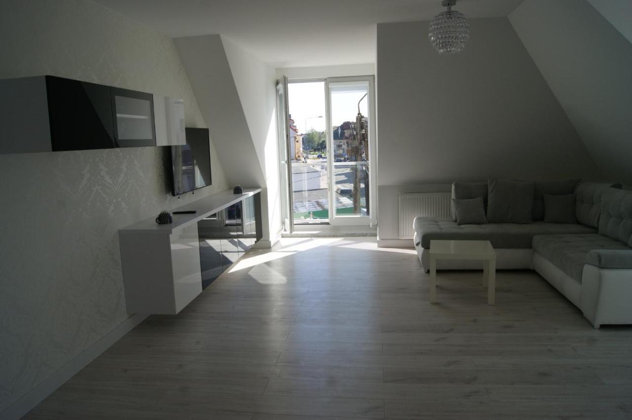 Kama Apartament Камиен Поморски Екстериор снимка
